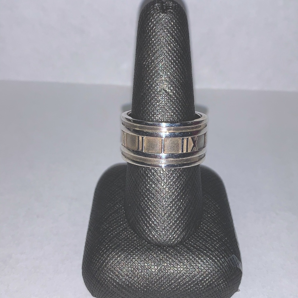 Tiffany & Co. Men’s Atlas Roman Numeral Wide band